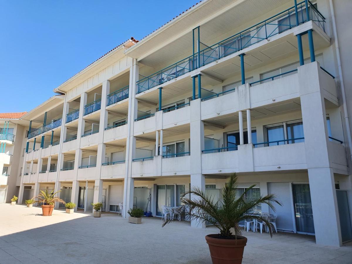 Appartement Golf Et Nivelle Avec Piscine Et Parking Ciboure Exterior foto